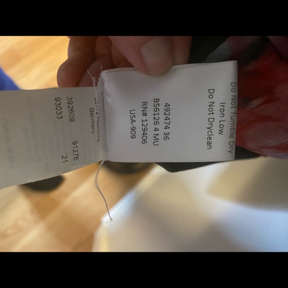 Collection Blouse. Size 4 - Picture 3 of 7